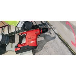 Martillo perforador a batería TE 30-A36